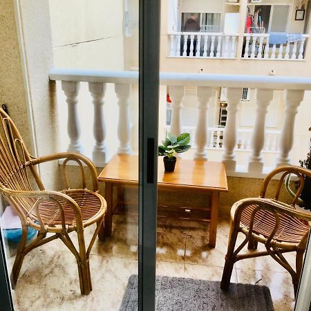 Apartamento Compartido - Solo El Dormitorio Es Privado ตอร์เรเวียคา ภายนอก รูปภาพ